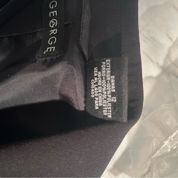 Brand name is George black blazer jacket US size 12. - Picture 5 of 6